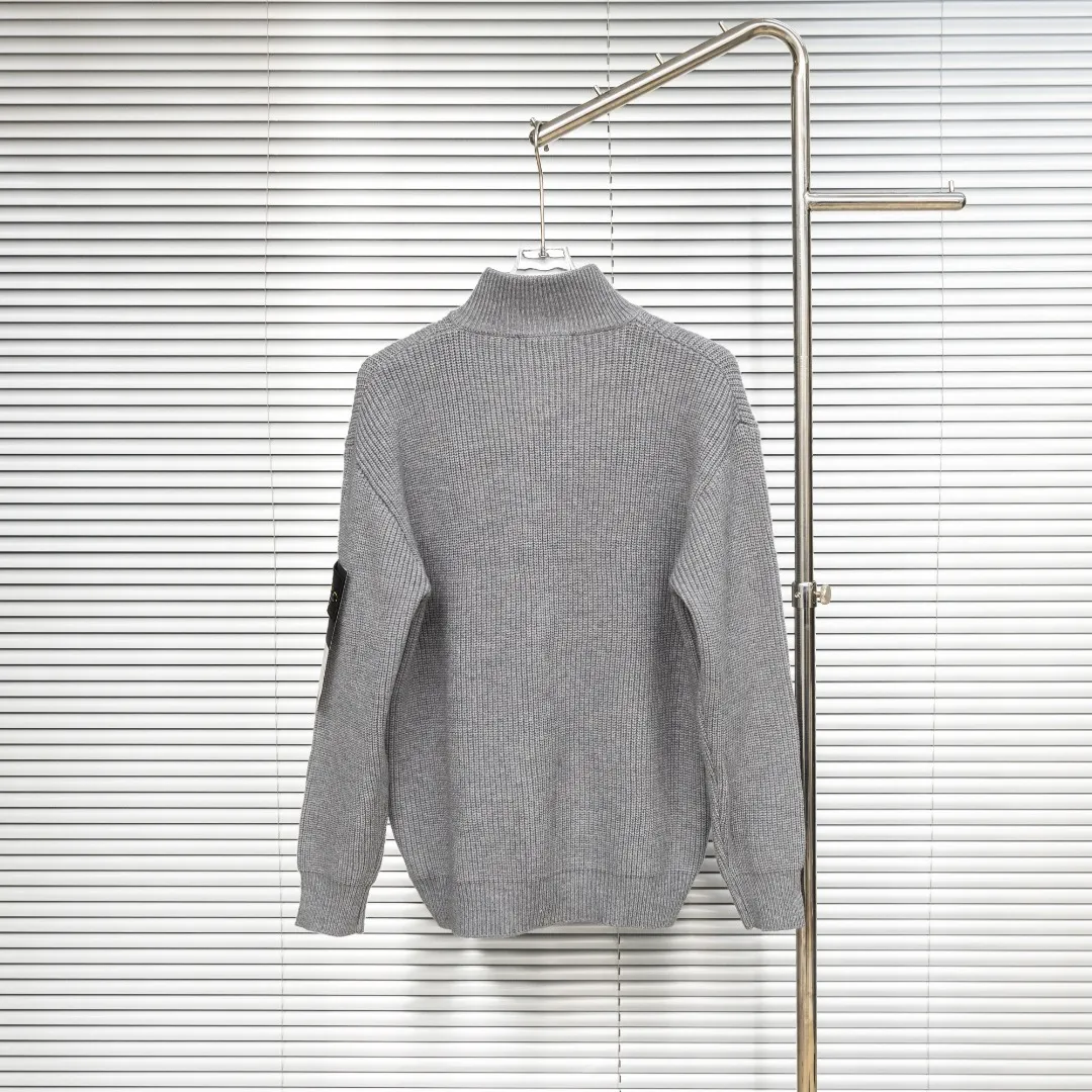 P310 top version (different currencies) Style: Stone Island STONE LSLAND high weight knitted wool cardigan jacket Color: Picture color Size: M-XXXL Fabric: Blended Accessories: Full set of customized accessories No gender distinction, same style for men and women